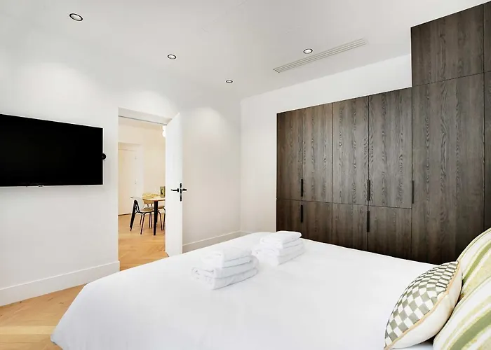 Luxury 1br 4p - Opera *